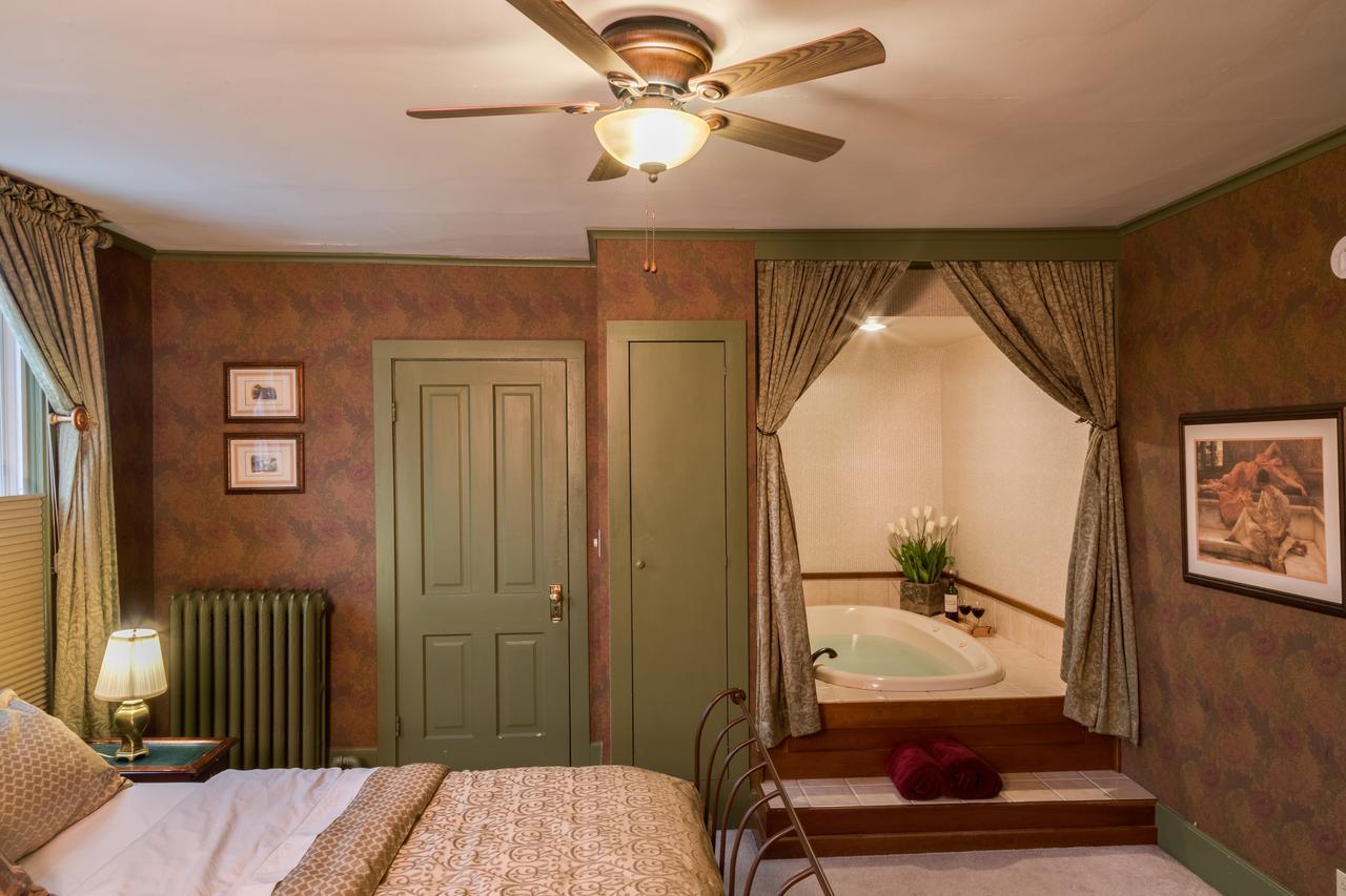 Astor House Bed & Breakfast Green Bay Luaran gambar